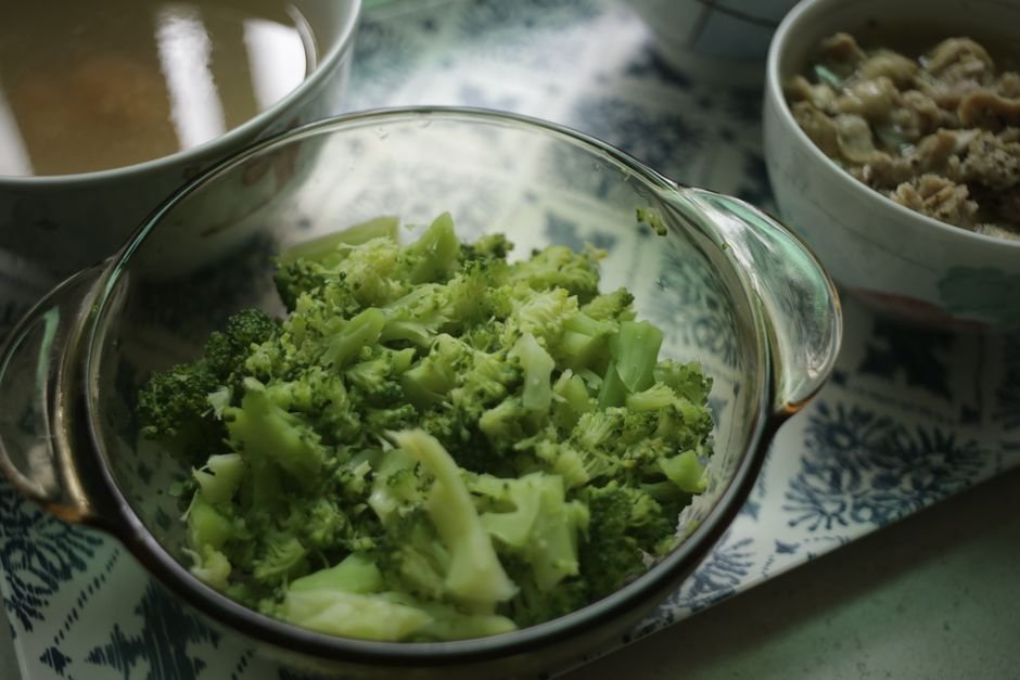 cooked broccoli