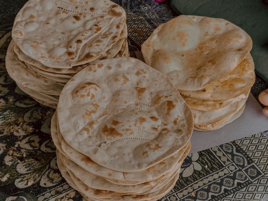 whole wheat pita bread