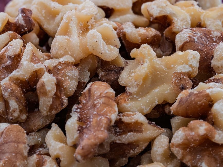 Walnuts nutrition facts